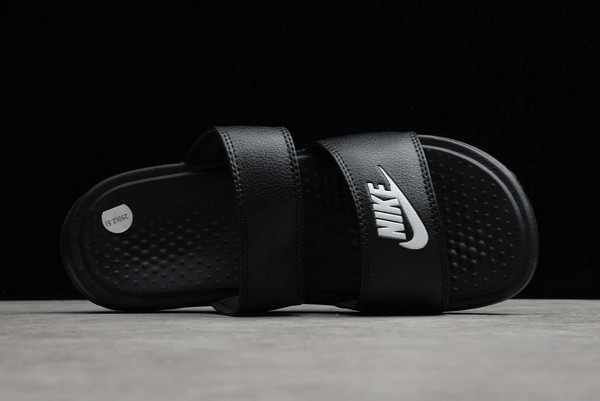 Shop Nike Benassi Duo Ultra Slide Black/White Outlet 819717-010